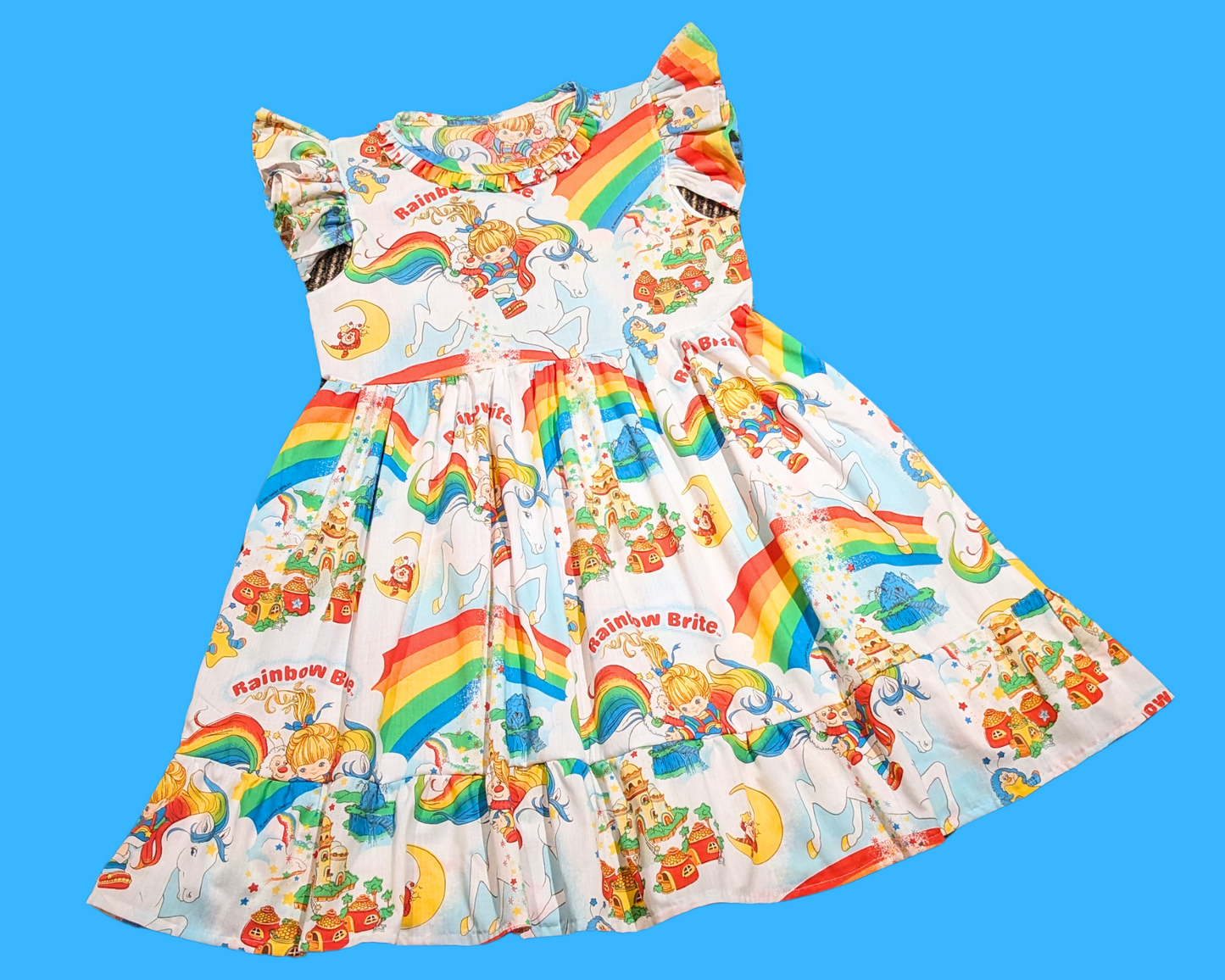 Robe drap de lit Rainbow Brite vintage des années 1980, fabriquée à la main et recyclée, taille L à XL