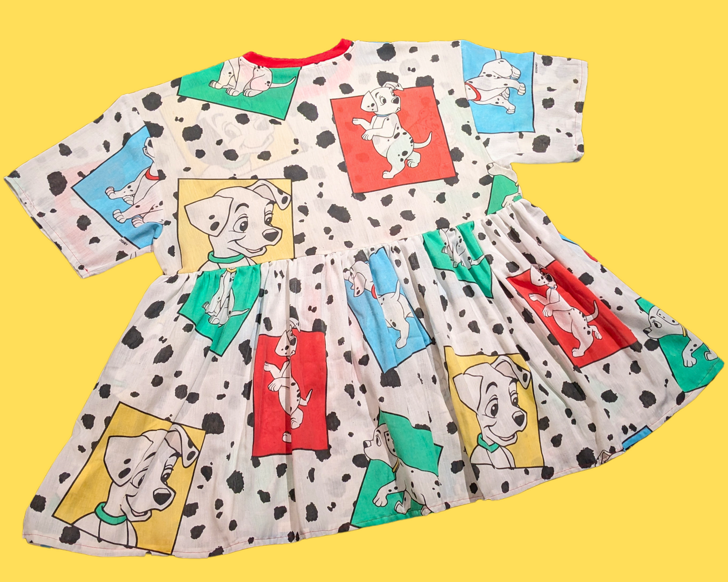 Drap de lit fait main et recyclé de Walt Disney, Les 101 Dalmatiens, taille 2XL