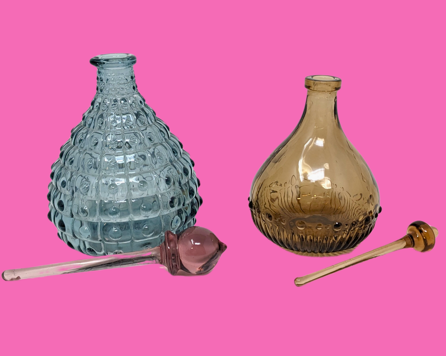 Ensemble de deux petits flacons de parfum vintage des années 1960
