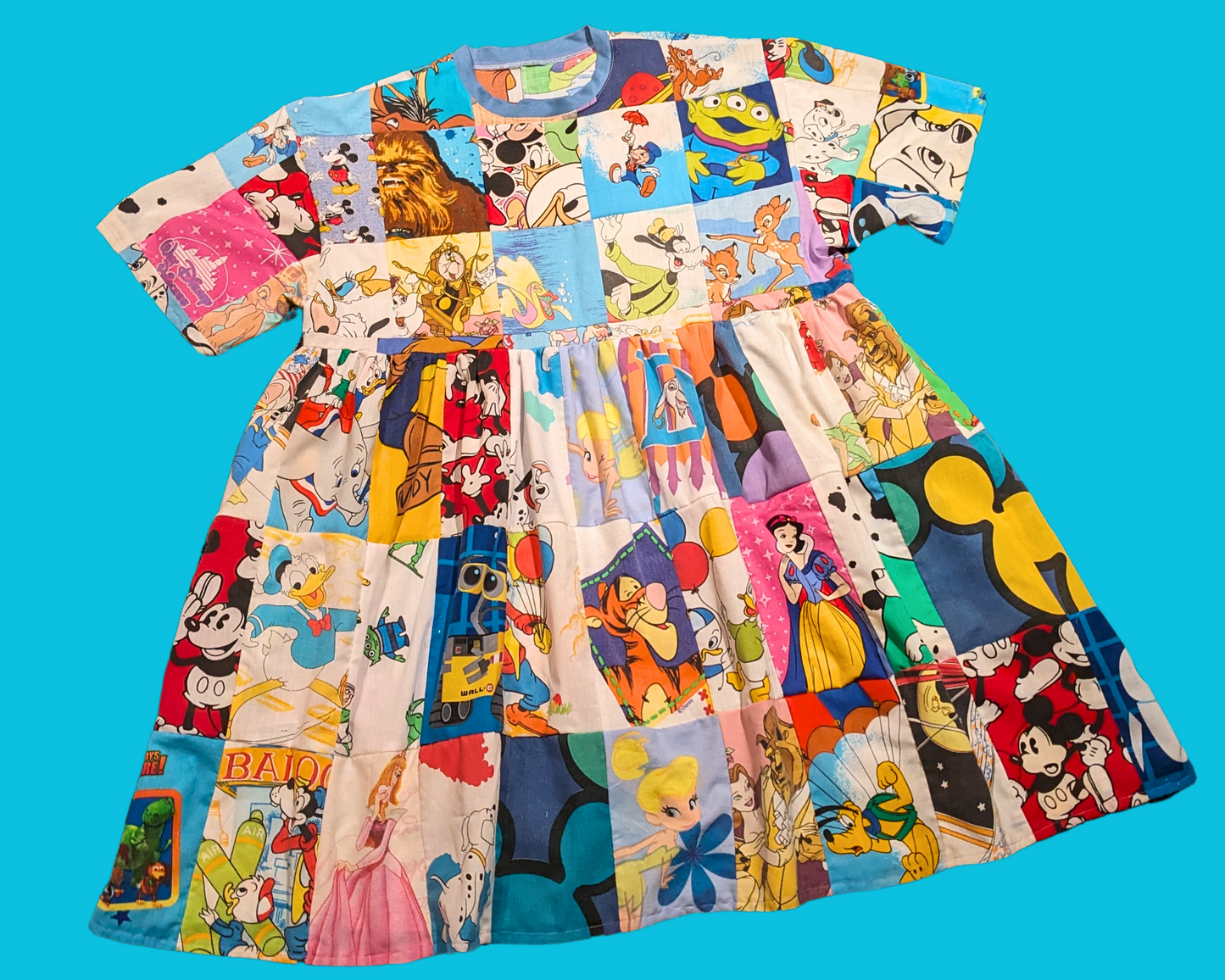Robe t-shirt patchwork Walt Disney faite main et recyclée, taille 2XL