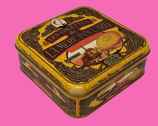 Boîte en métal vintage La Mère Poulard, Mont-Saint-Michel