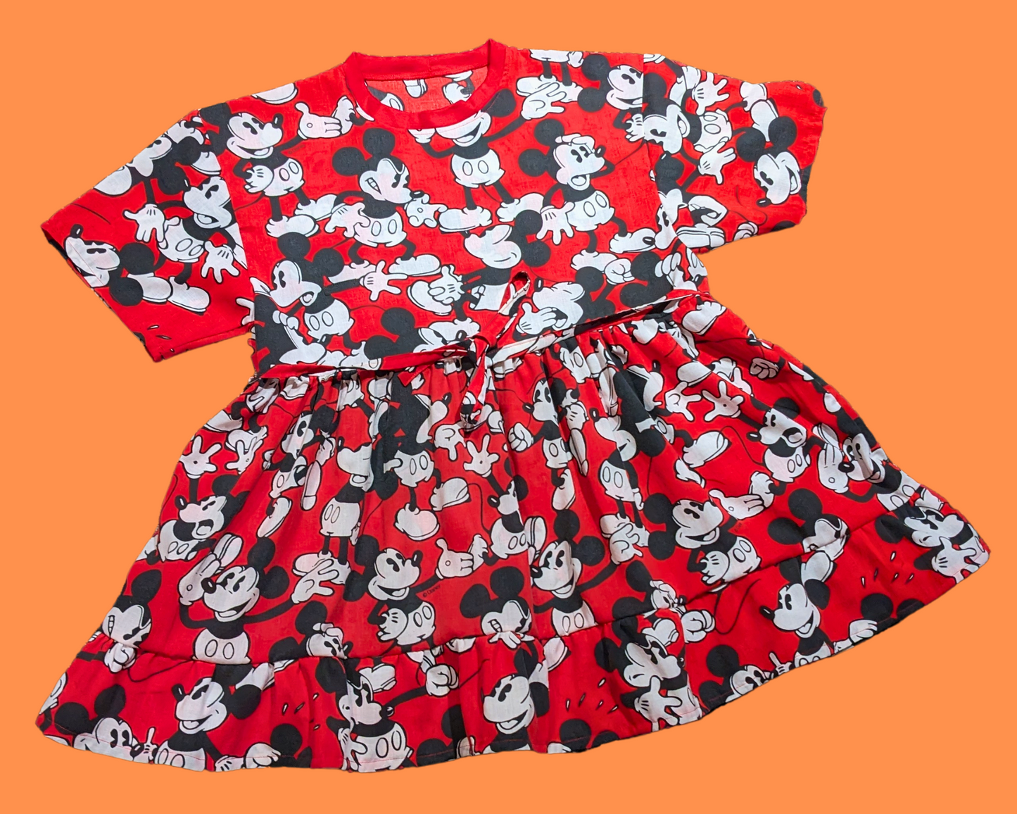 Robe t-shirt Mickey Mouse rouge de Walt Disney, fabriquée à la main et recyclée, taille S à XL