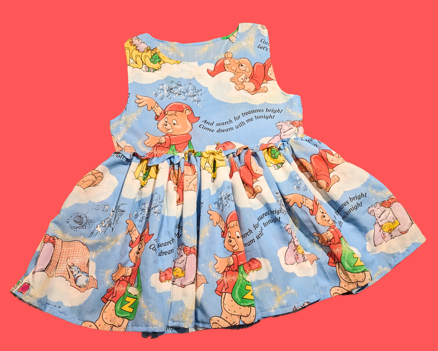 Robe sans manches en drap de lit Teddy Ruxpin, fabriquée à la main et recyclée, taille L