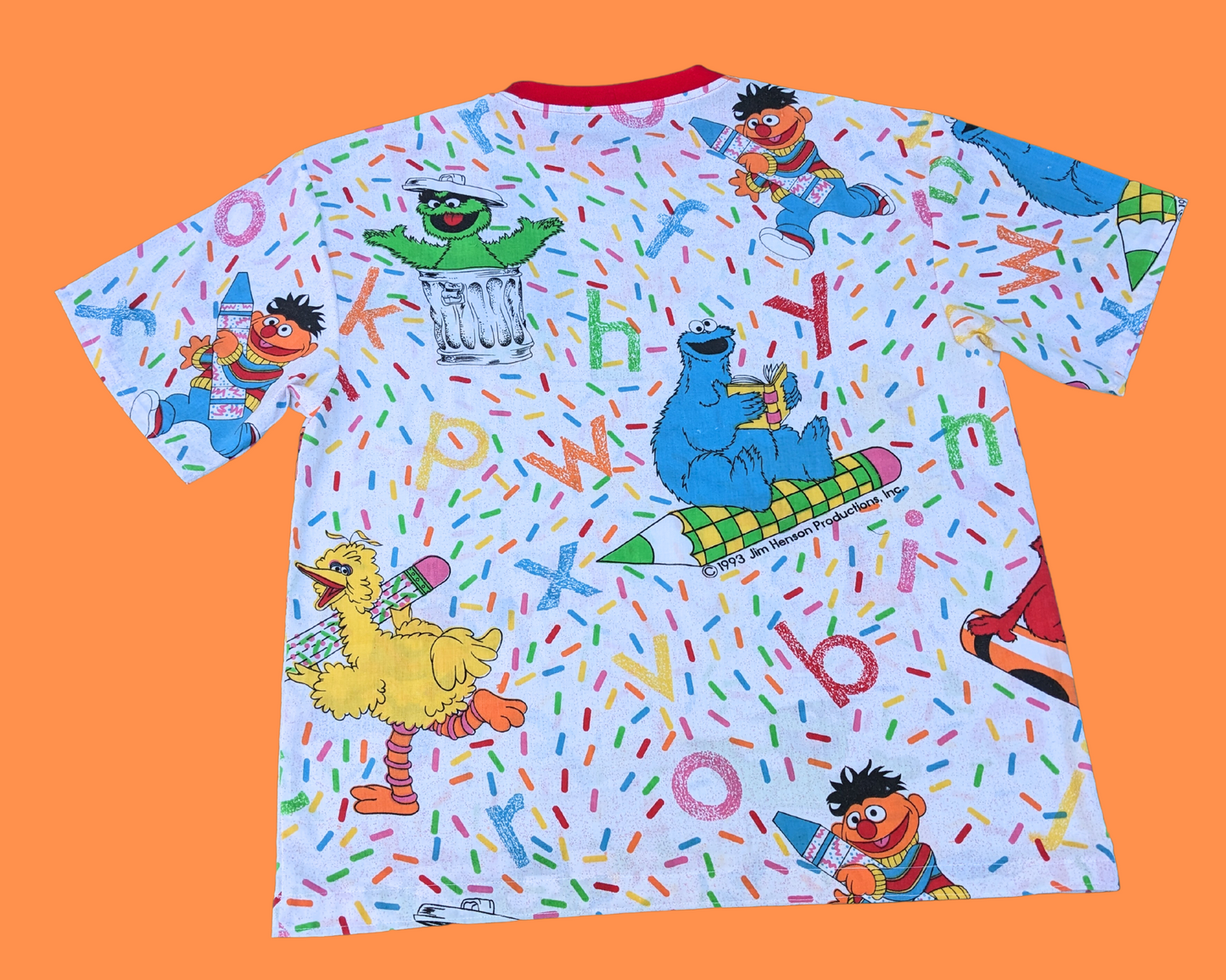 Fait à la main, Upcycled Charlie Brown Drap de lit T-shirt surdimensionné XS - Convient comme une taille M