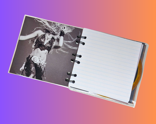 Shakira, Laundry Service CD Notebook