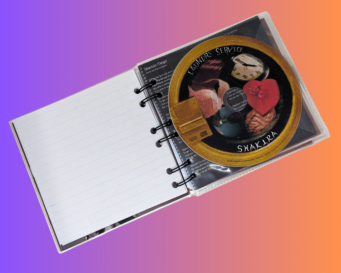 Shakira, Laundry Service CD Notebook