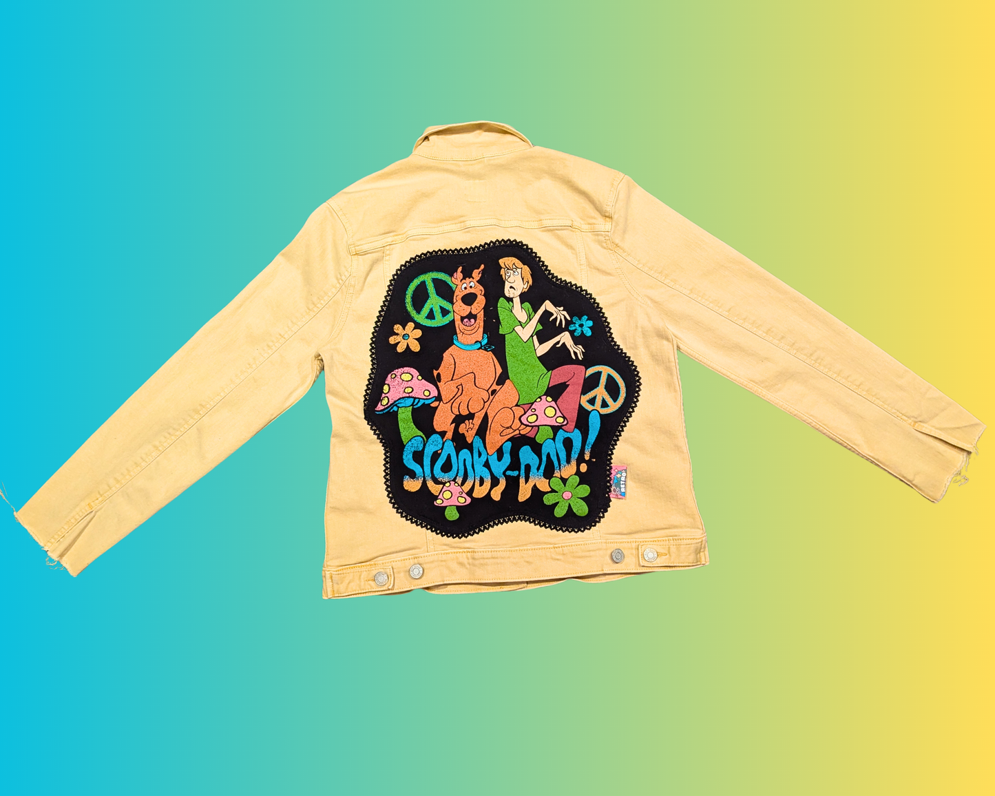 Veste en jean jaune Scooby-Doo faite à la main et recyclée, taille M