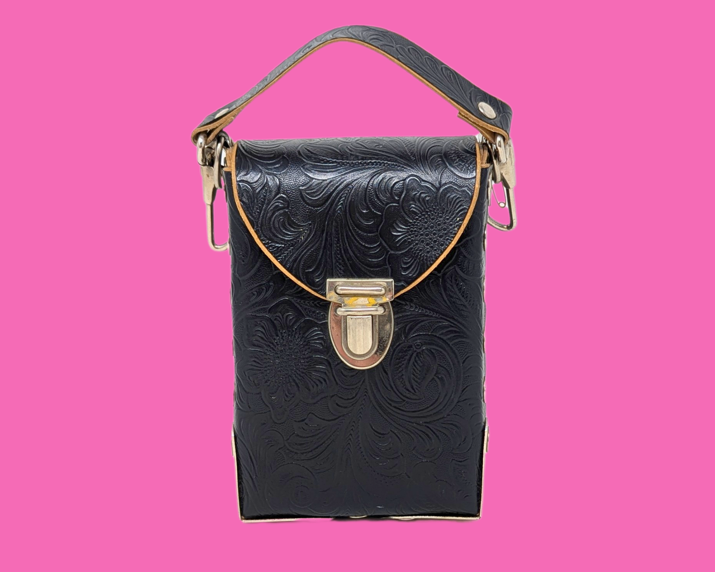 Petit sac en cuir vintage des années 1990 fabriqué en France par Amiet