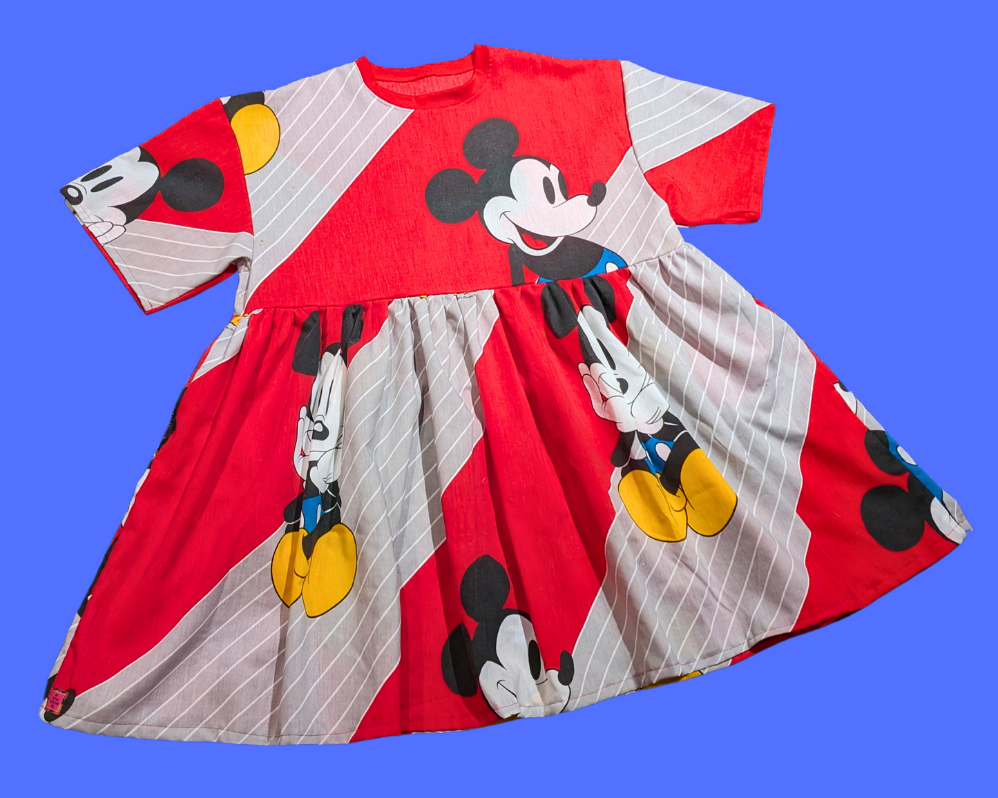 Robe t-shirt rouge Mickey Mouse de Walt Disney, fabriquée à la main et recyclée, taille 2XL