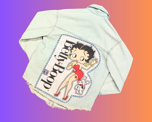 Veste en jean Betty Boop faite à la main et recyclée, taille S