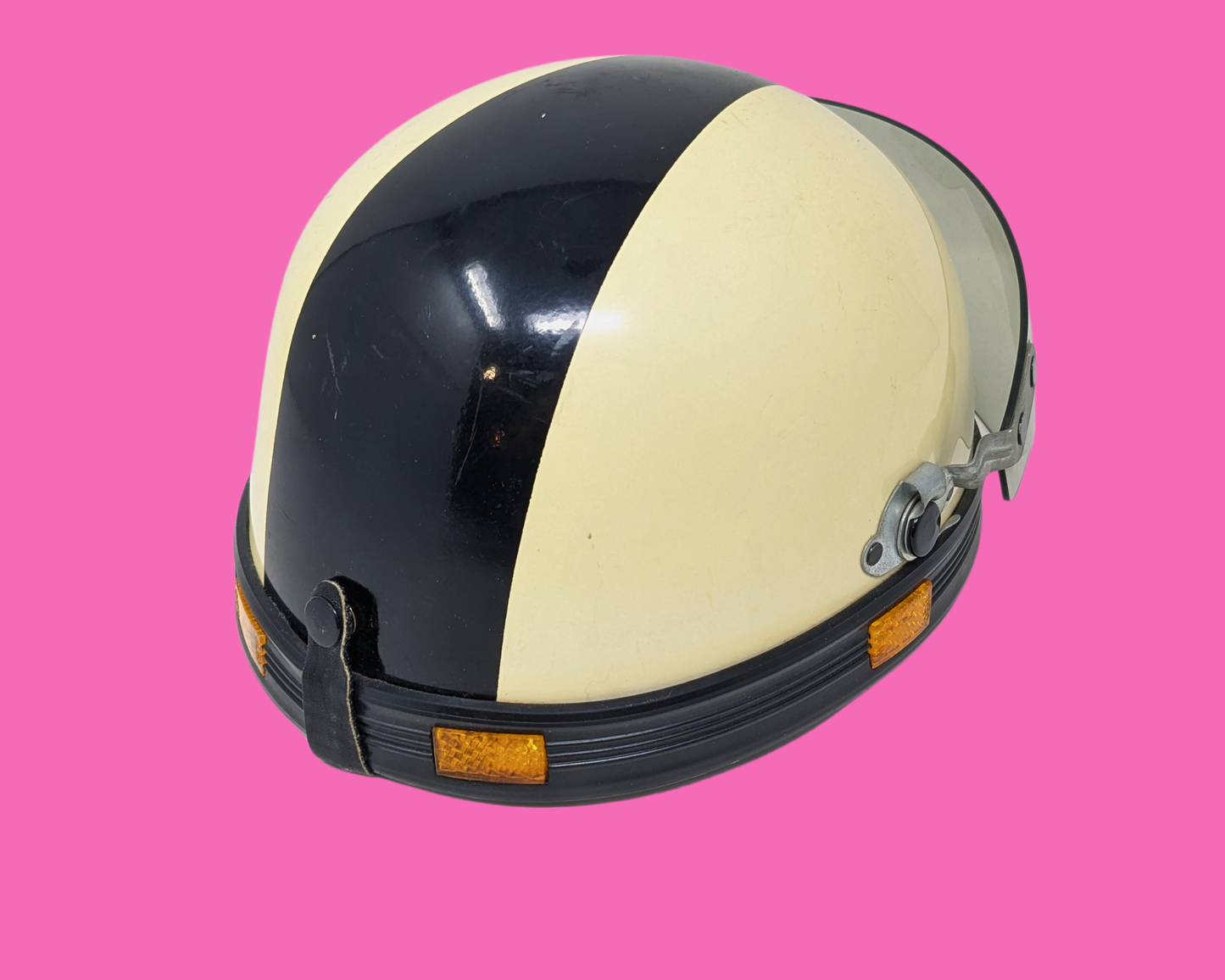 Casque de moto vintage noir et blanc des années 1970, fabriqué au Japon