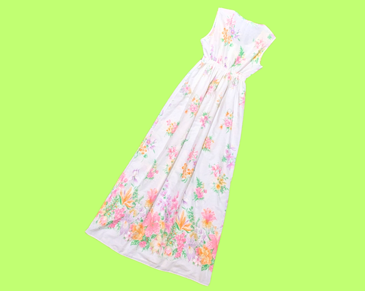 Robe longue ou chemise de nuit Sears vintage des années 1970, sans manches, blanche et fleurie, taille M