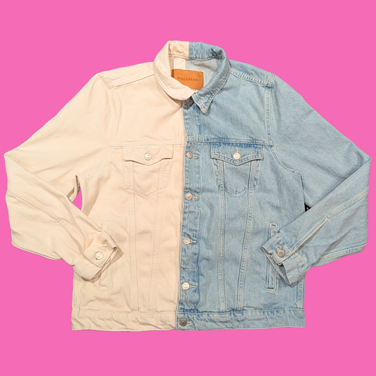 T-shirt The Beatles upcyclé, veste en jean blanche et bleue, taille M