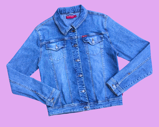 Veste en jean Charlotte aux fraises faite à la main et recyclée, taille L