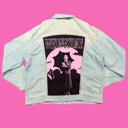 T-shirt et veste en jean recyclés Wednesday, taille XXL