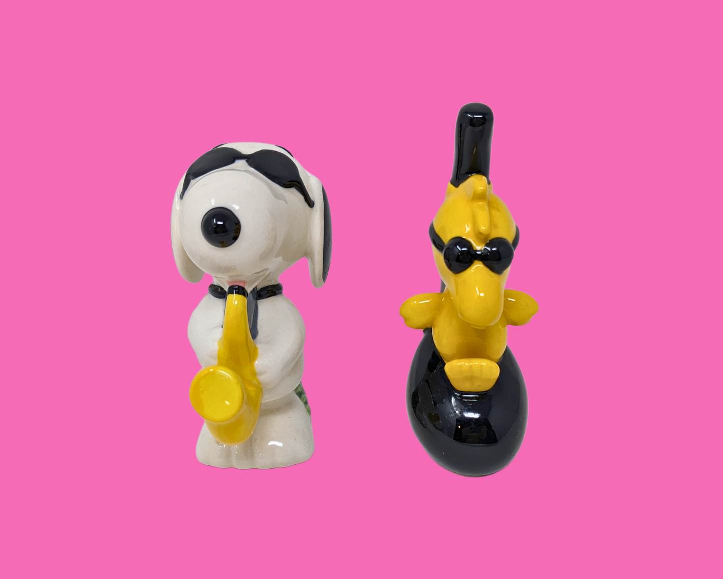 Salières et poivrières vintage des années 1990 à l'effigie de Peanut, Charlie Brown, Woodstock et Snoopy