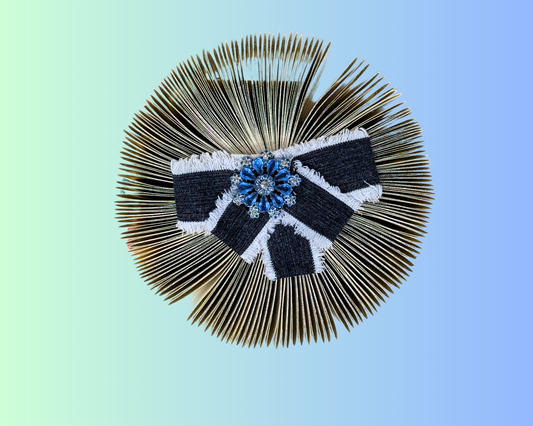 Sculpture d'art pliante de livre faite à la main et recyclée