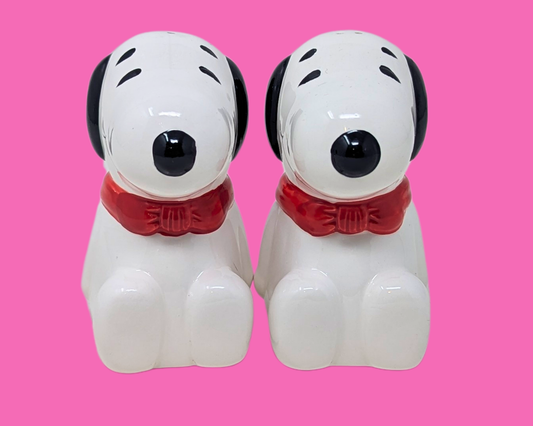 Salière et poivrière Snoopy vintage des années 1990, B&M Inc. Fabriquées à Taïwan