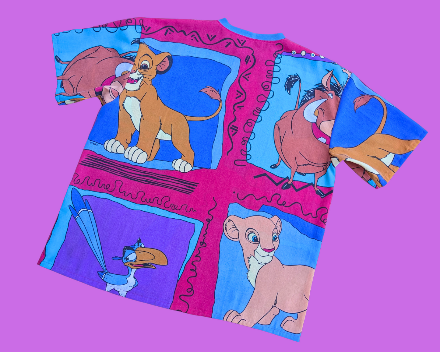 Handmade, Upcycled Vintage The Lion King Bedsheet T-Shirt Oversized XL with Matching Fanny Pack