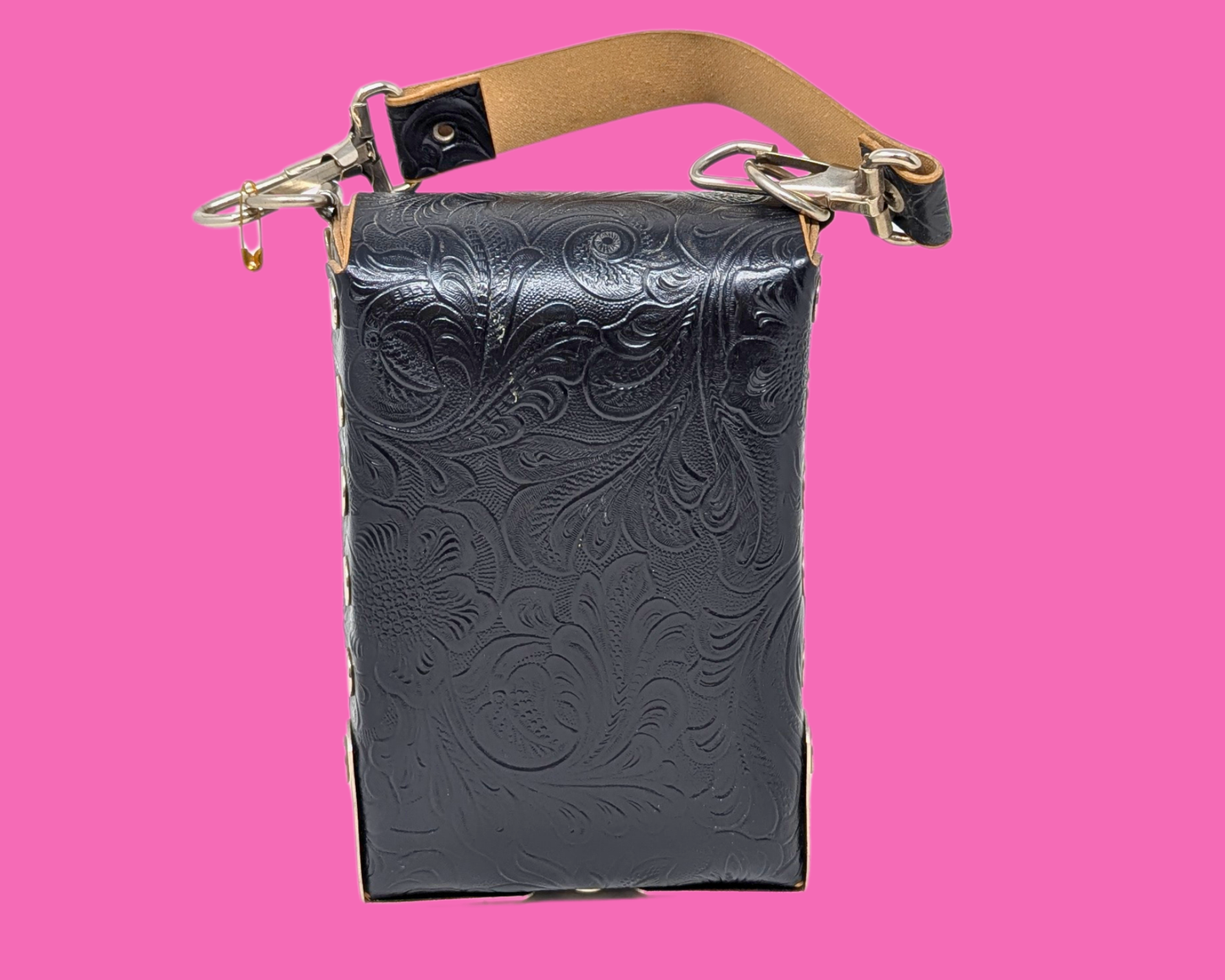 Petit sac en cuir vintage des années 1990 fabriqué en France par Amiet