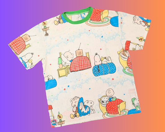 Handmade, Upcycled Vintage Peanuts, Charlie Brown and Snoopy Bedsheet T-Shirt Oversized XS - Fits Like A Size M