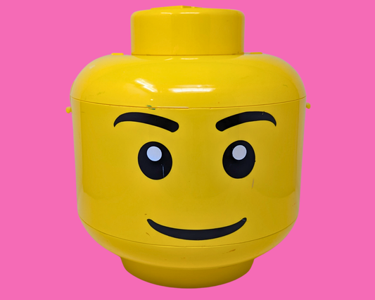 Coffre à jouets Lego jaune, sans l'arrière de la tête pour le rangement