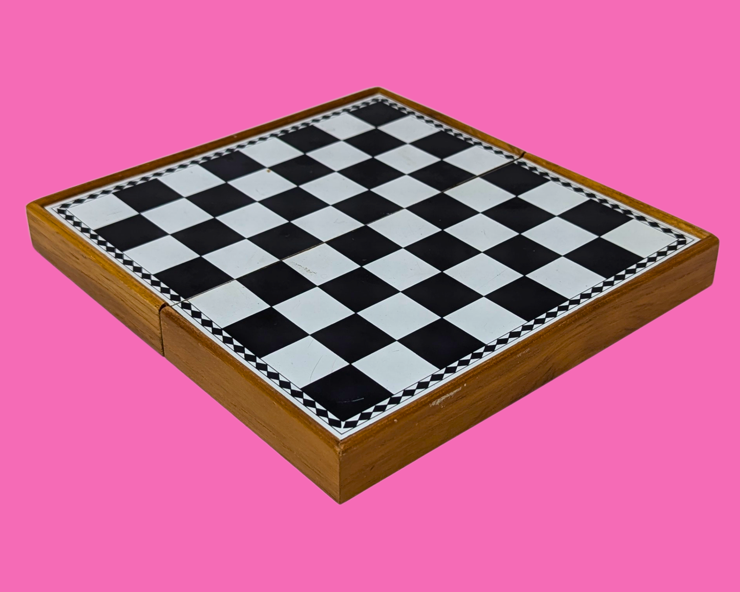 Jeu d'échecs portable vintage des années 1990