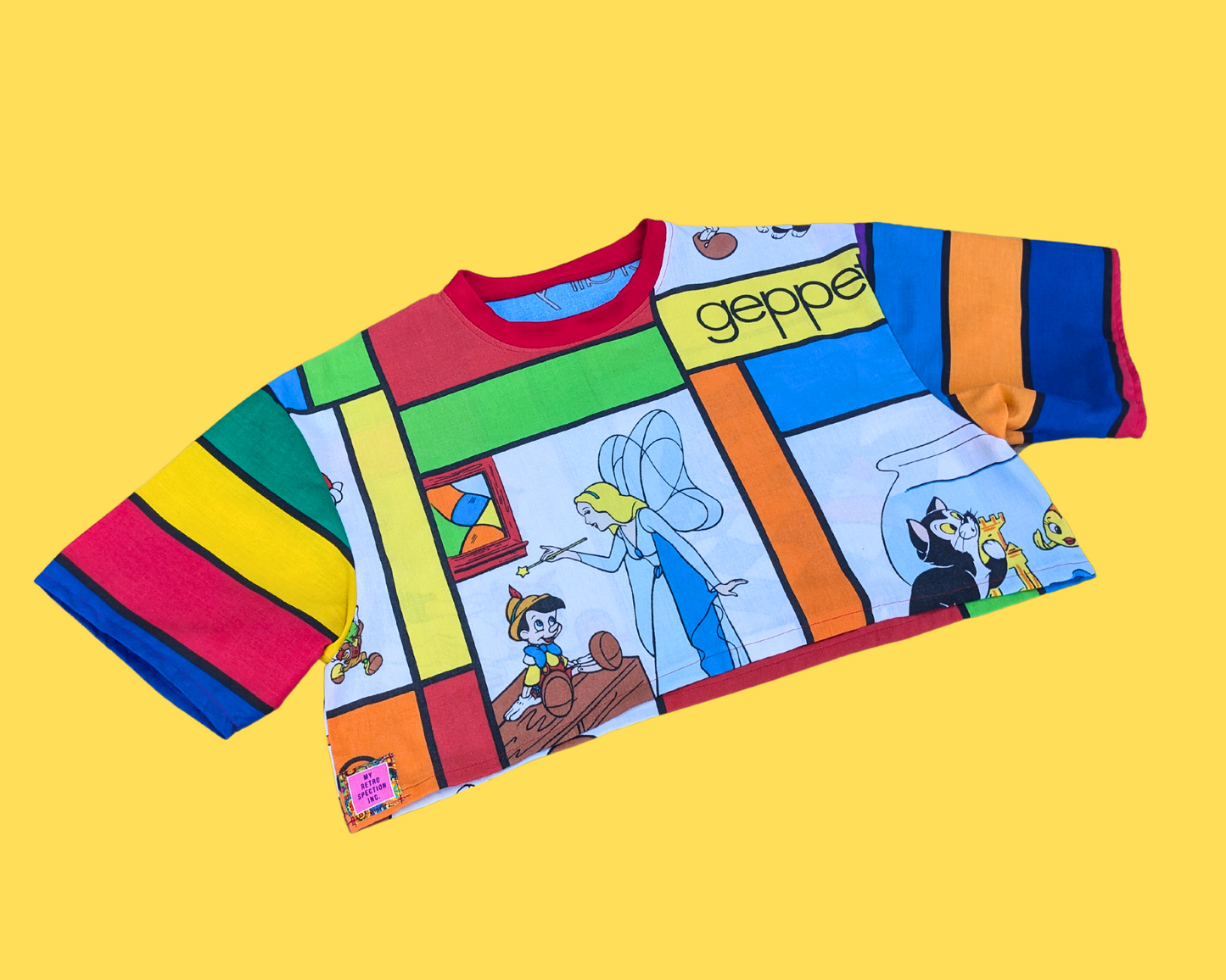 Haut court surdimensionné Pinocchio de Walt Disney, fait main et recyclé, taille XS - Taille M