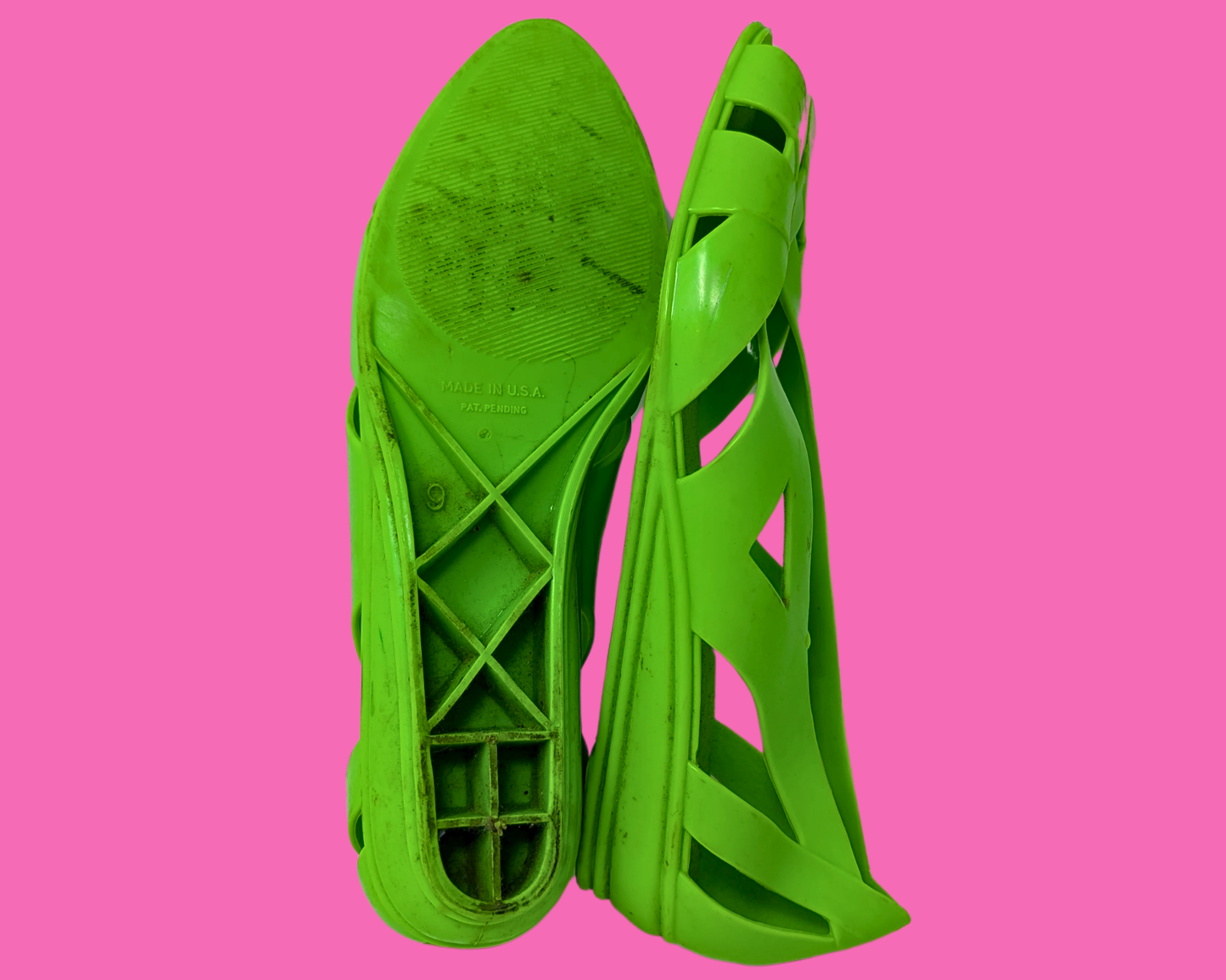 Chaussures vintage en plastique vert des années 1970, fabriquées aux États-Unis, taille US 9