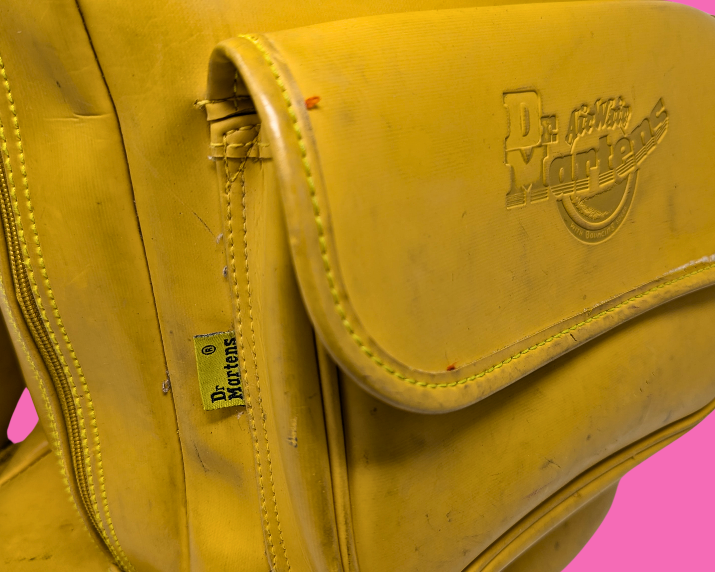 Sac à dos Dr. Martens en cuir jaune, style caoutchouc