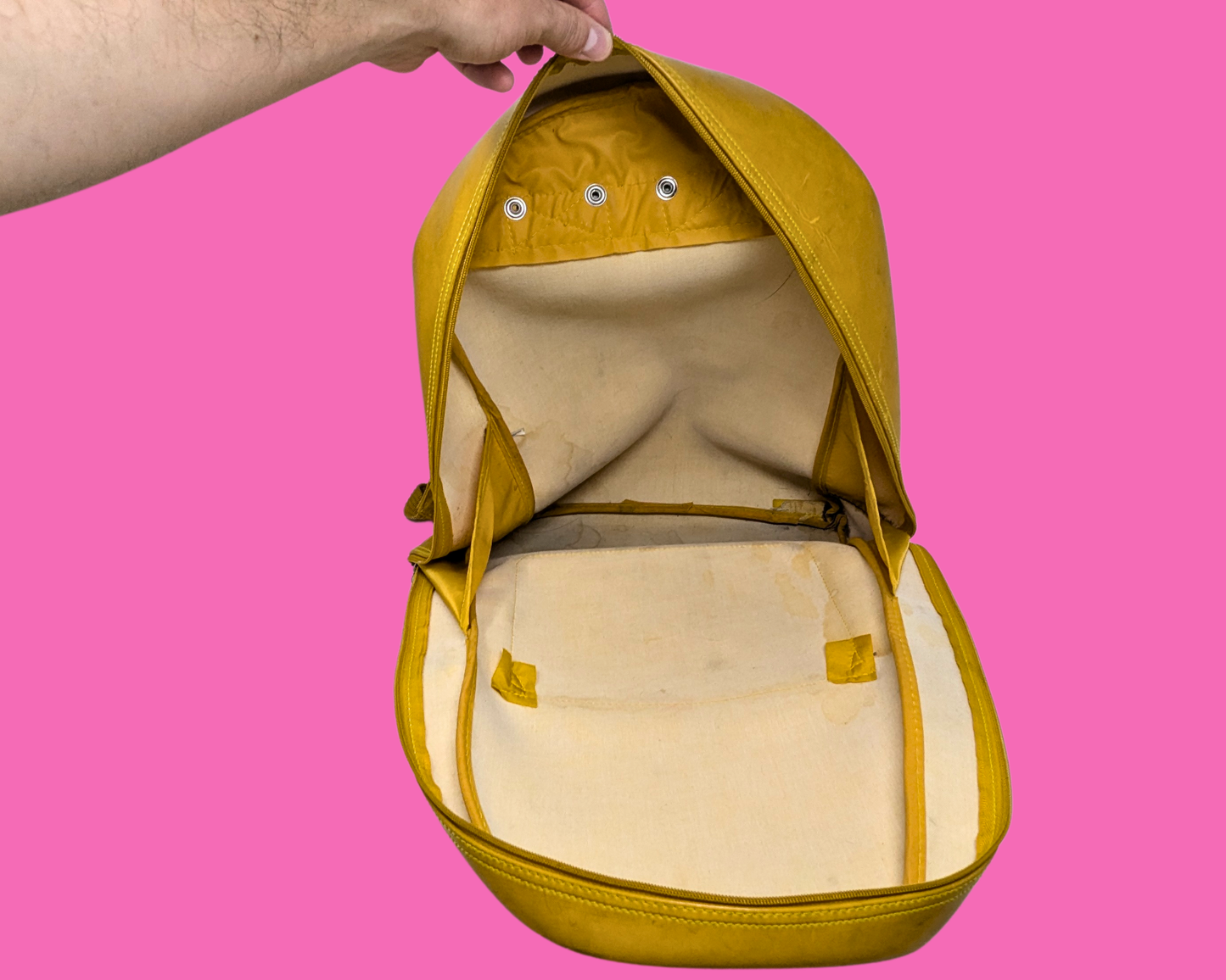 Sac à dos Dr. Martens en cuir jaune, style caoutchouc