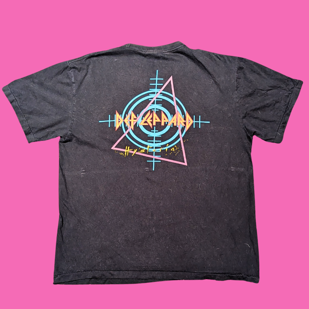 Vintage 1990's Def Leppard Hysteria T-Shirt Size XL (smaller fit)