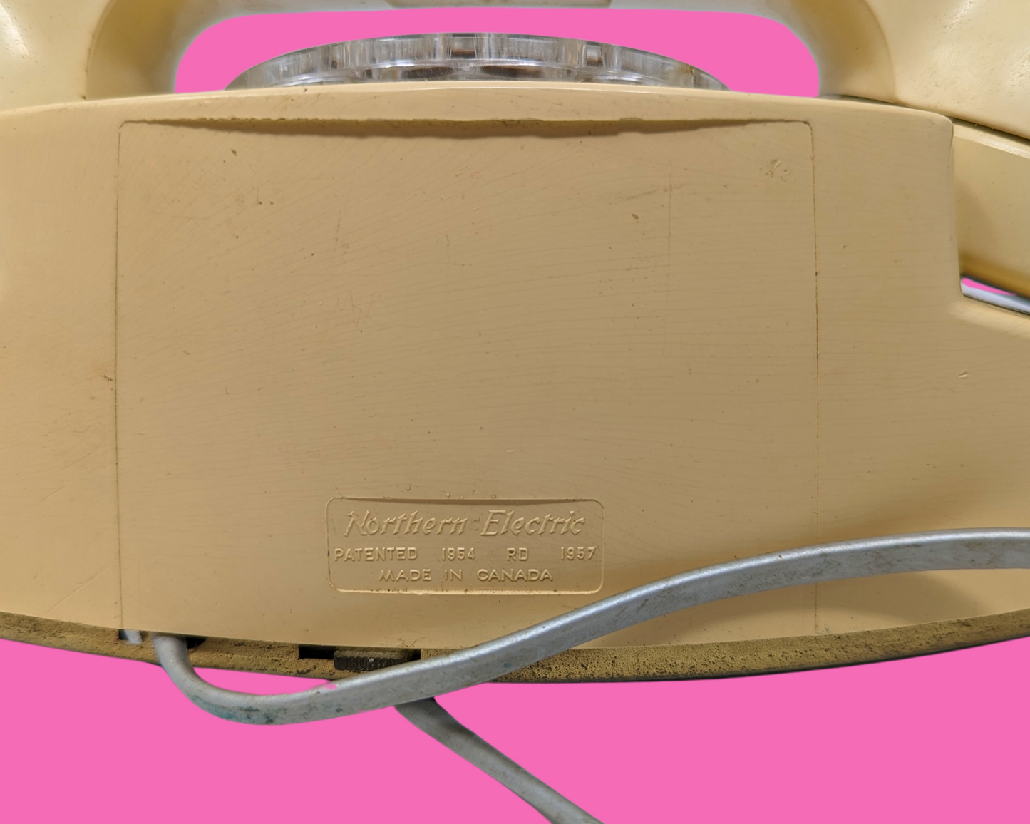 Téléphone rotatif blanc vintage des années 1980, non testé