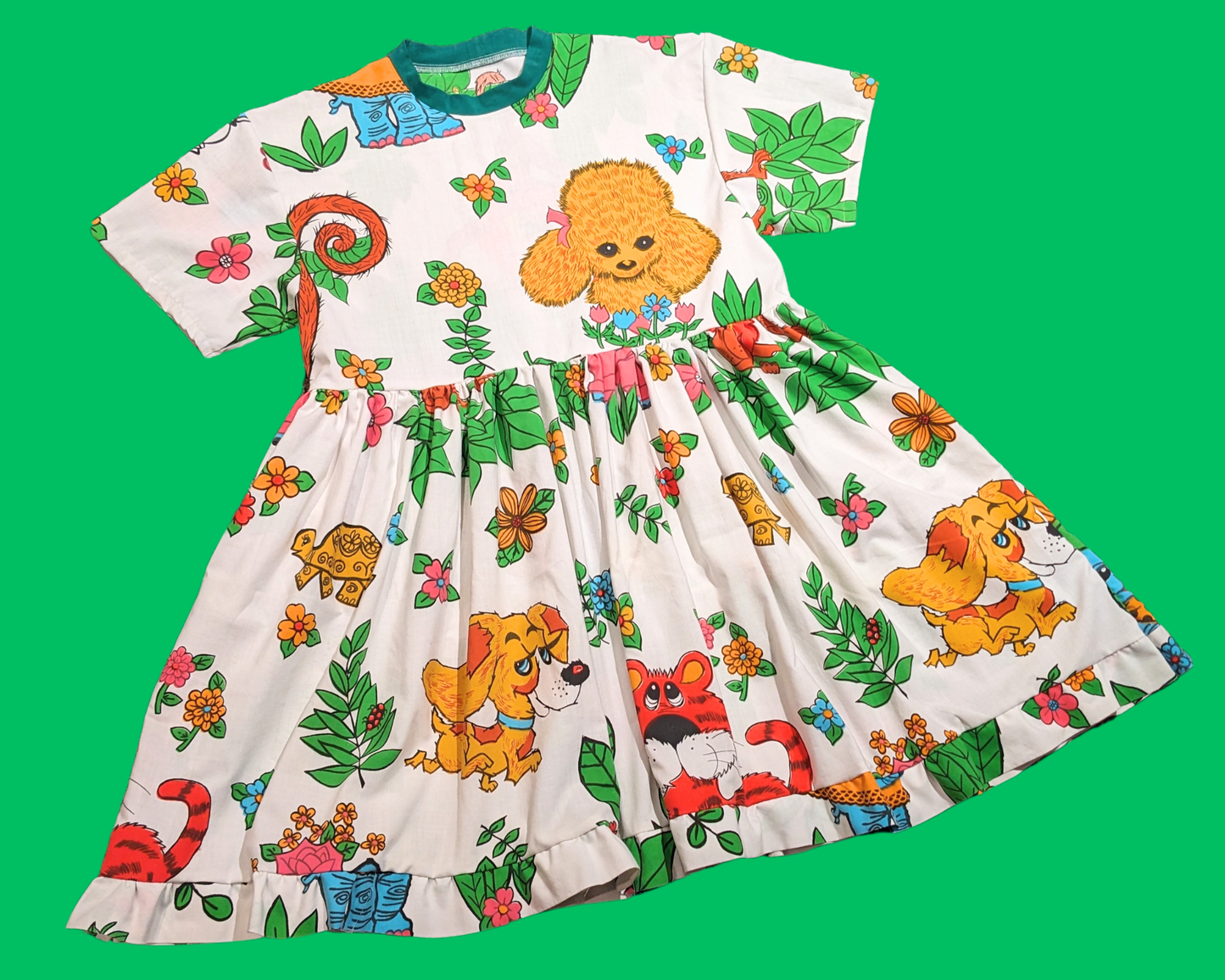 Handmade, Upcycled Vintage 1980's Groovy Animals Patterned Bedsheet T-Shirt Dress Fits Size S-M-L-XL