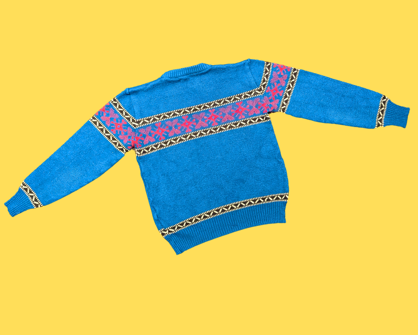Vintage 1990's Blue and Red Knit Sweater by David Greg Size S