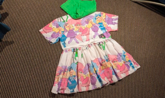 Robe t-shirt à imprimé floral original et recyclé Jamie, fabriquée à la main et sur mesure, taille S à XL.