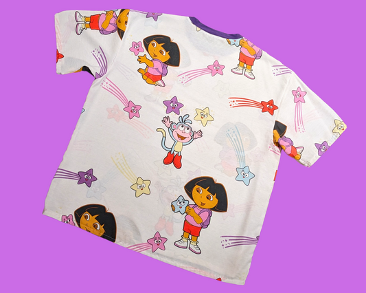 T-shirt drap de lit Dora l'exploratrice fait main et recyclé, surdimensionné XL, ajusté 2XL