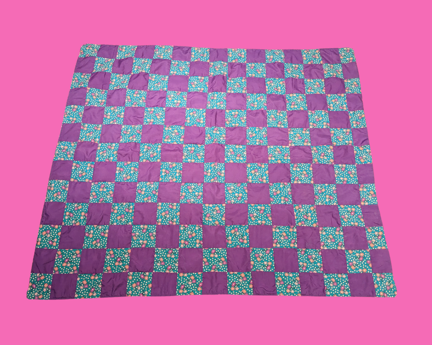 Couverture en crochet acrylique vert, jaune et blanc vintage des années 1960