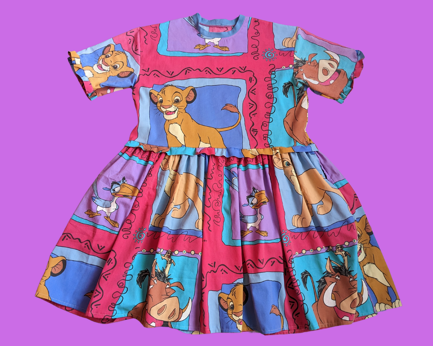 Fait à la main, robe t-shirt Pokemon drap de lit recyclé pour SML-XL