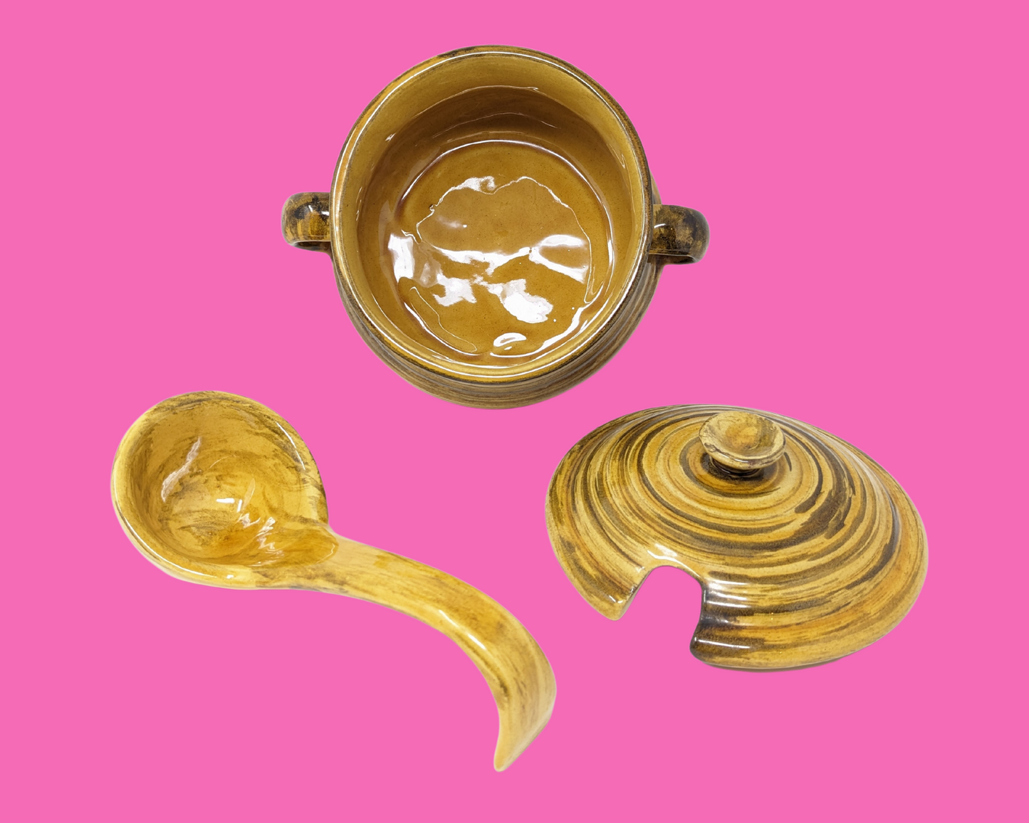 Récipient à soupe vintage des années 1970 avec couvercle et louche fabriqué au Canada