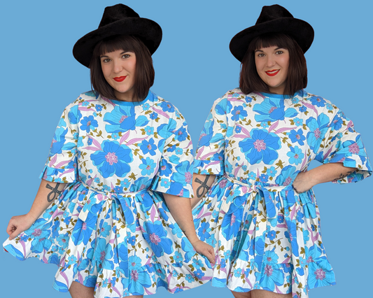 Fait à la main, Upcycled Vintage 1960's Blue and Purple Floral Bedsheet Mini T-Shirt Dress Fits SML-XL