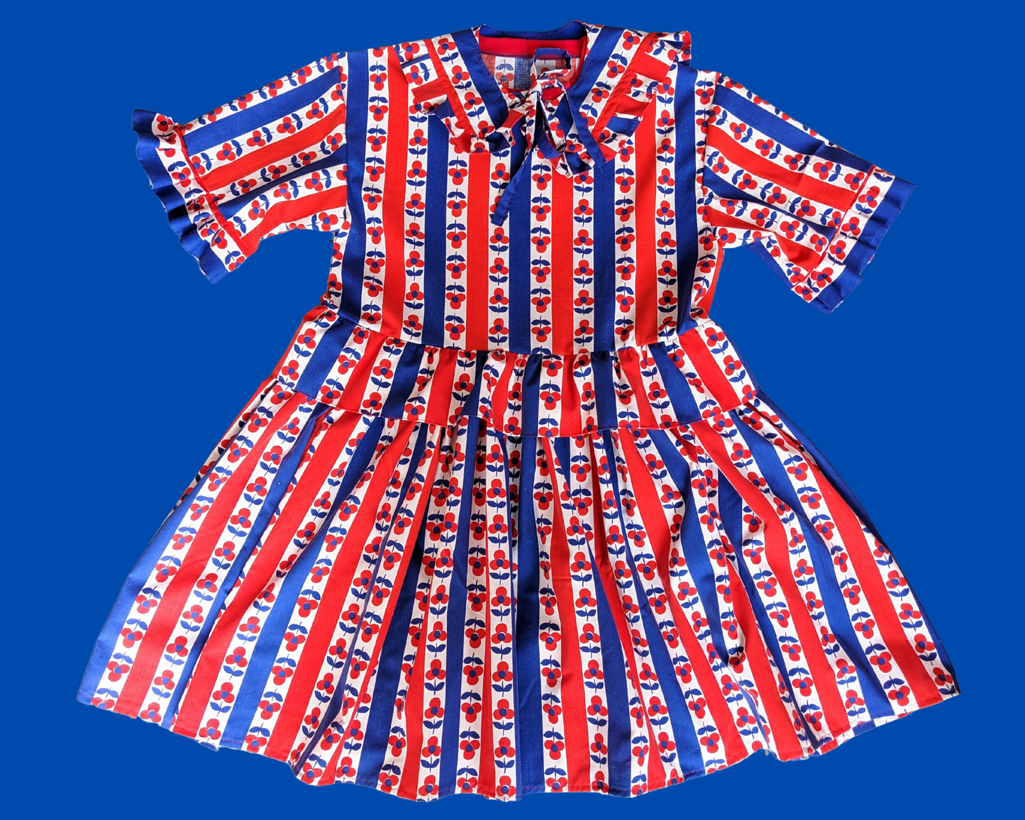 Handmade, Upcycled Vintage 1960's Blue and Red Floral Bedsheet Dress with Matching Detachable Collar Size S-M-L-XL