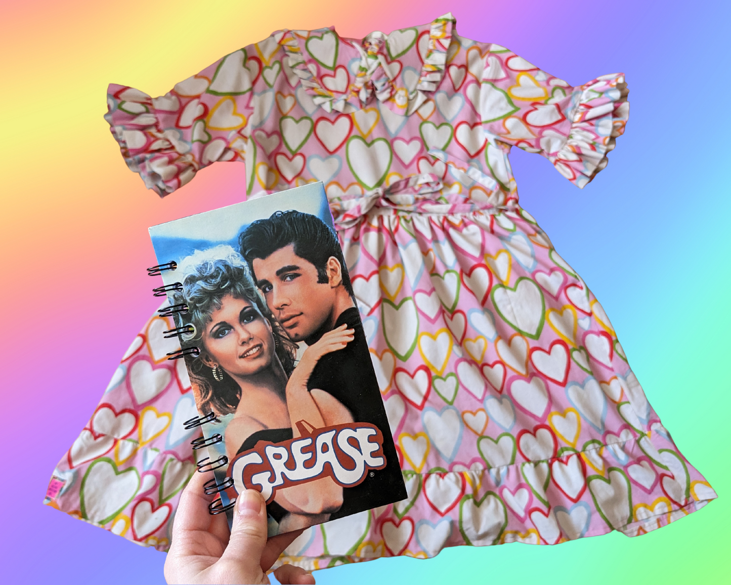 Robe t-shirt sur le thème de la Saint-Valentin recyclée à la main, drap de lit Rainbow Hearts pour SML-XL