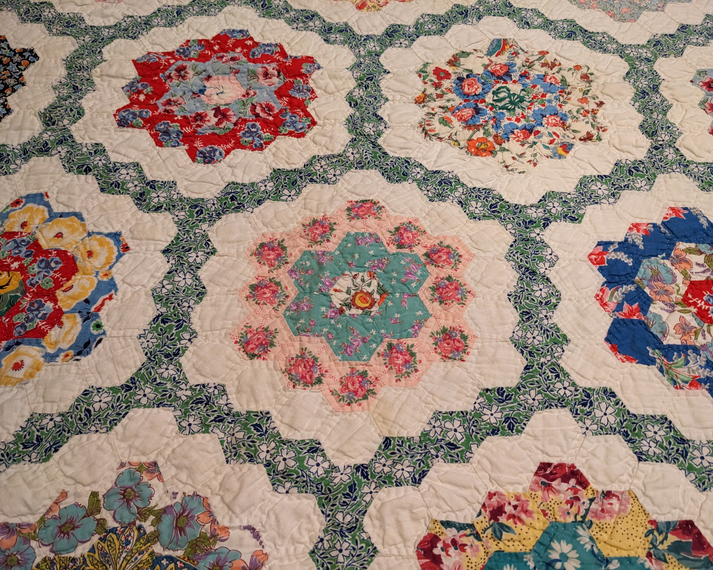 Vintage 1960's Exquisite Quilt Blanket