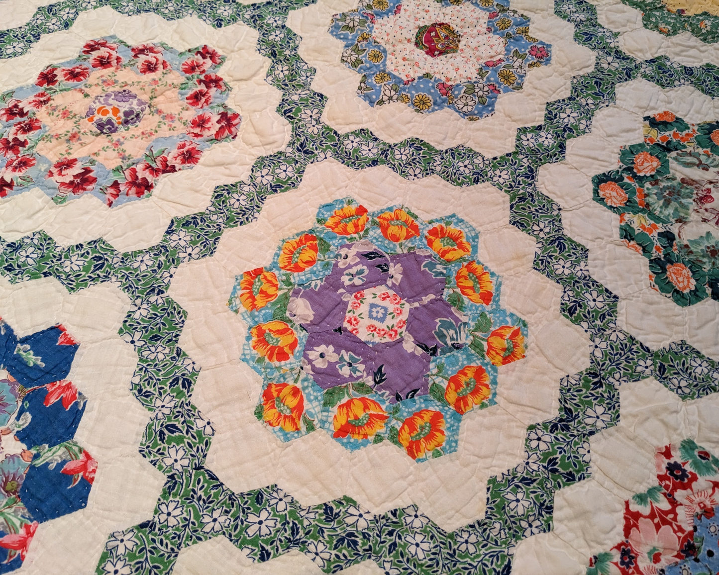 Vintage 1960's Exquisite Quilt Blanket