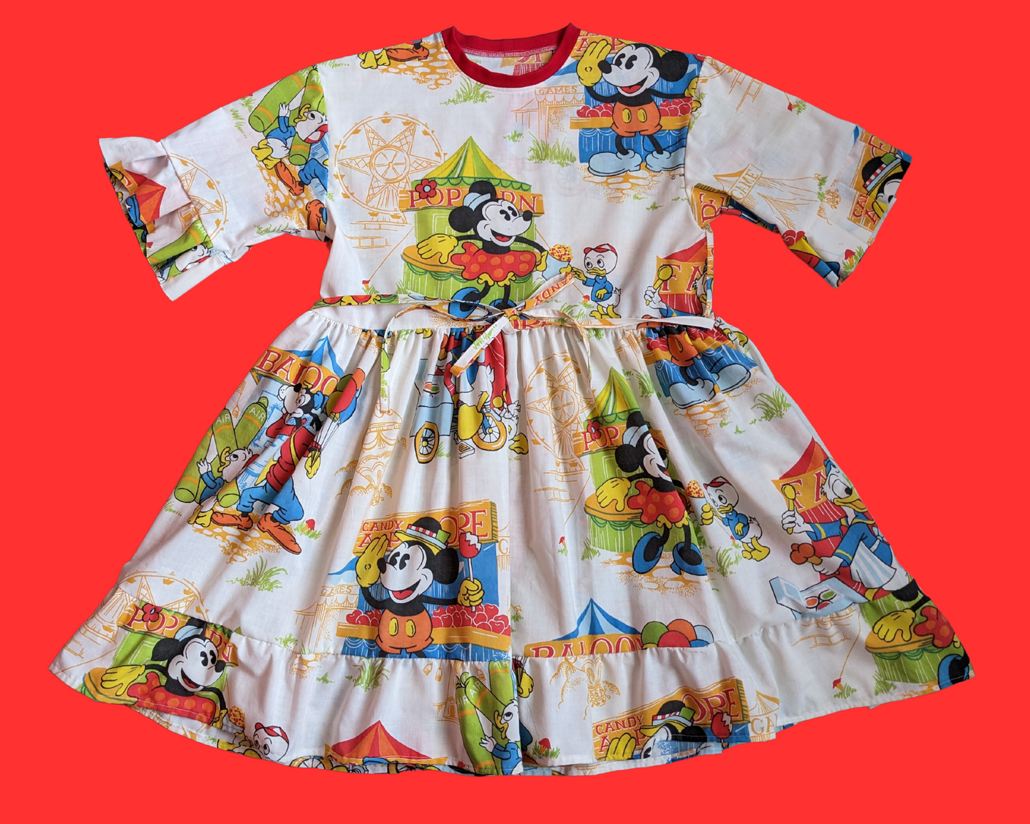 Fait à la main, robe t-shirt Pokemon drap de lit recyclé pour SML-XL