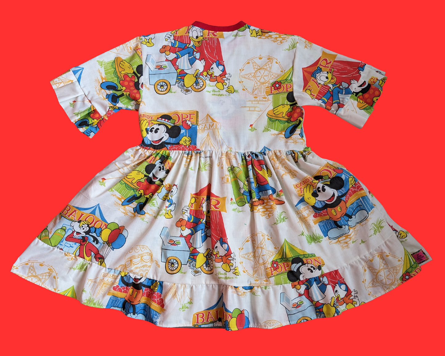 Fait à la main, robe t-shirt Pokemon drap de lit recyclé pour SML-XL