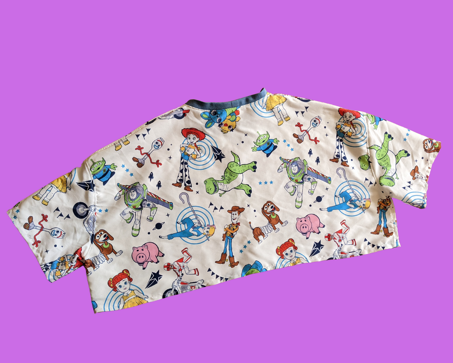 Fait à la main, Upcycled Toy Story 4 Drap de lit Crop Top Taille XS