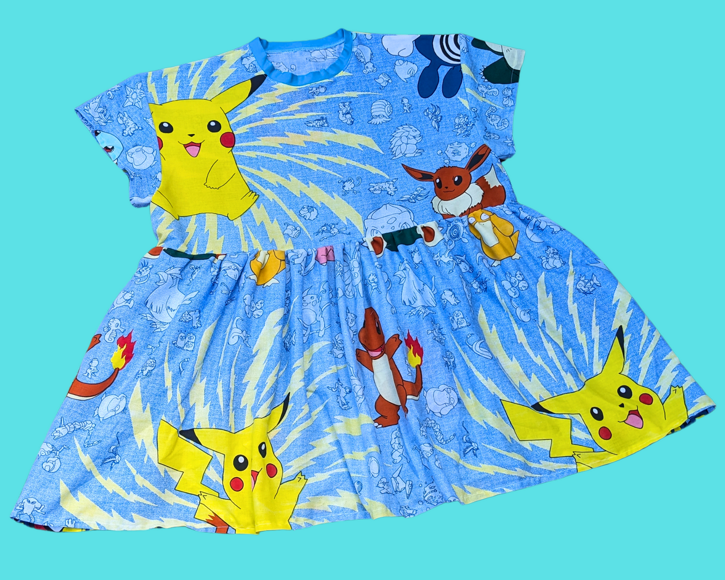 Robe t-shirt Pokémon faite main et recyclée, taille 2XL