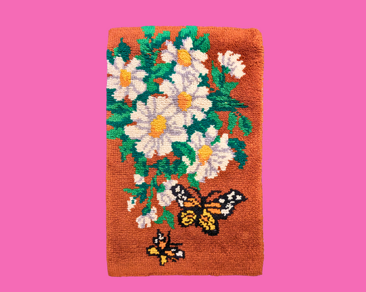 Tapis vintage des années 1980 à motifs de marguerites et de papillons